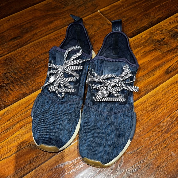 Nike NMD - Picture 2 of 4